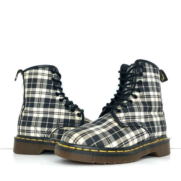 Vintage Dr Martens 1460 Black and White Plaid MIE Canvas Boots Women’s 5 Shoes - Picture 1 of 13